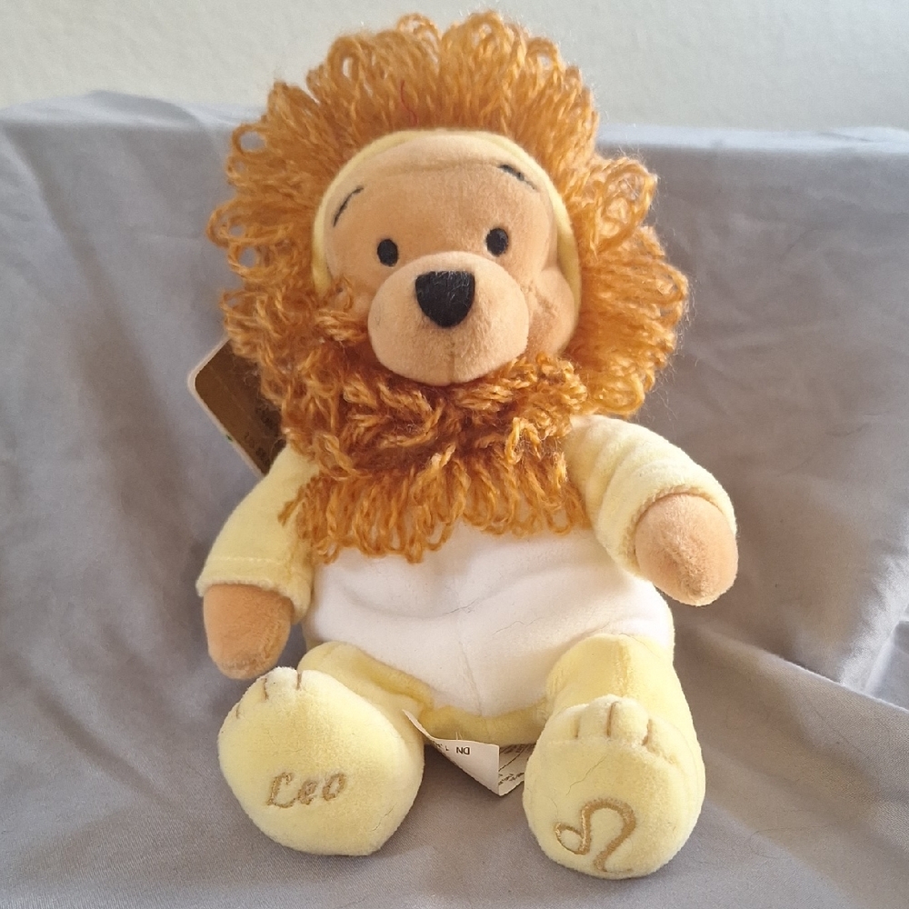 Disney Leo Pooh Bear Bean Bag
